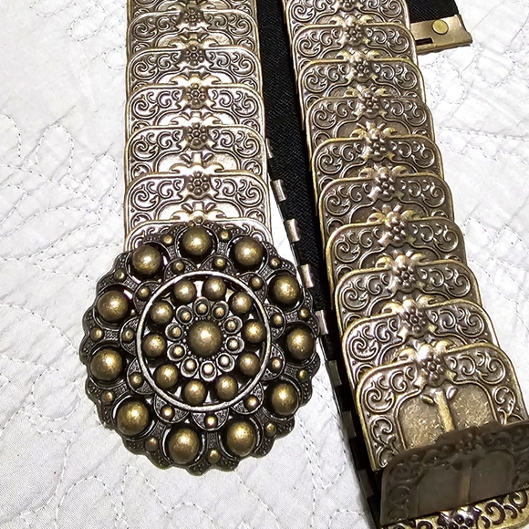 Lane Bryant vintage metal fish scales stretch belt. Olive color Womens sz 26/28 - Picture 9 of 10